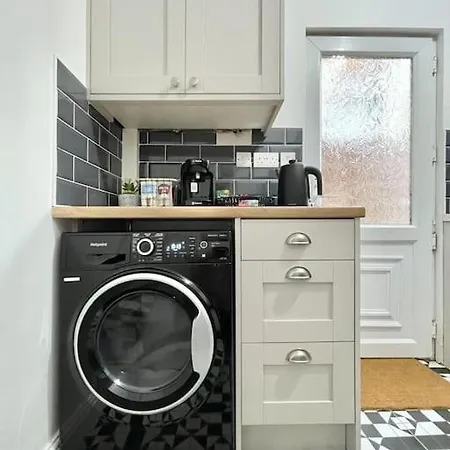Sleeps 5 Citycen Free Park Holiday home *