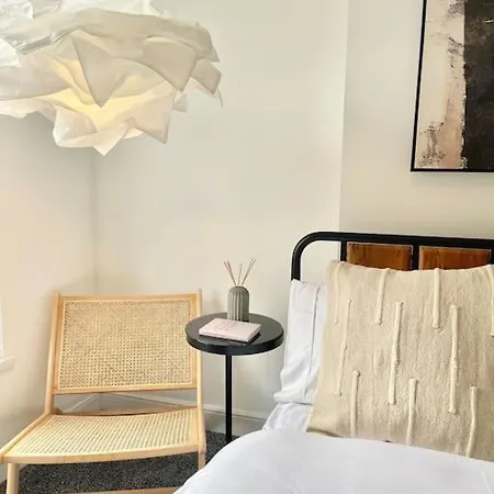 Sleeps 5 Citycen Free Park Holiday home *